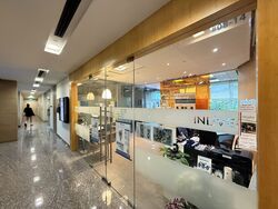 SQUARE 2 (D11), Office #490672991